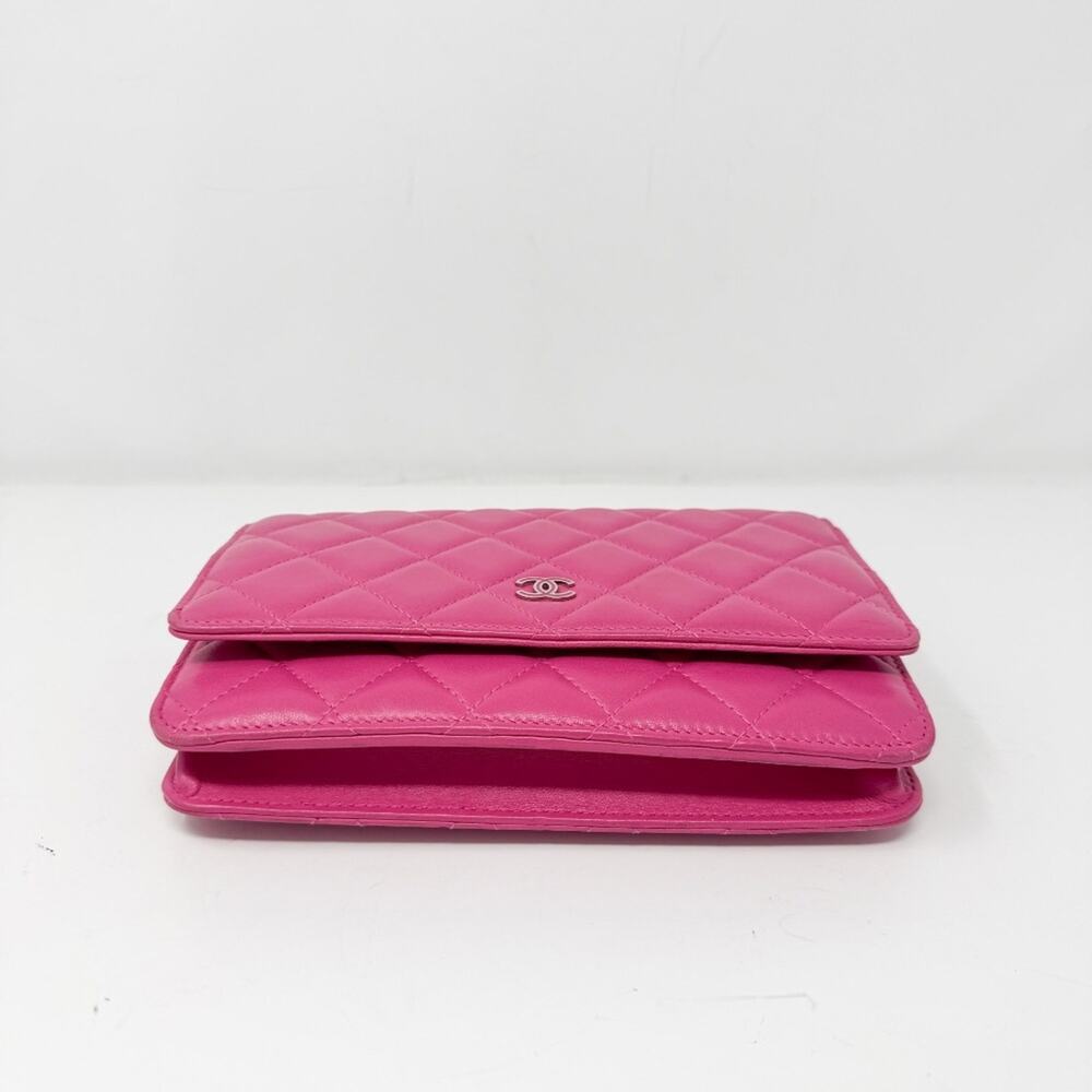 Chanel Lambskin Pink Wallet on Chain - Picture 4 of 9